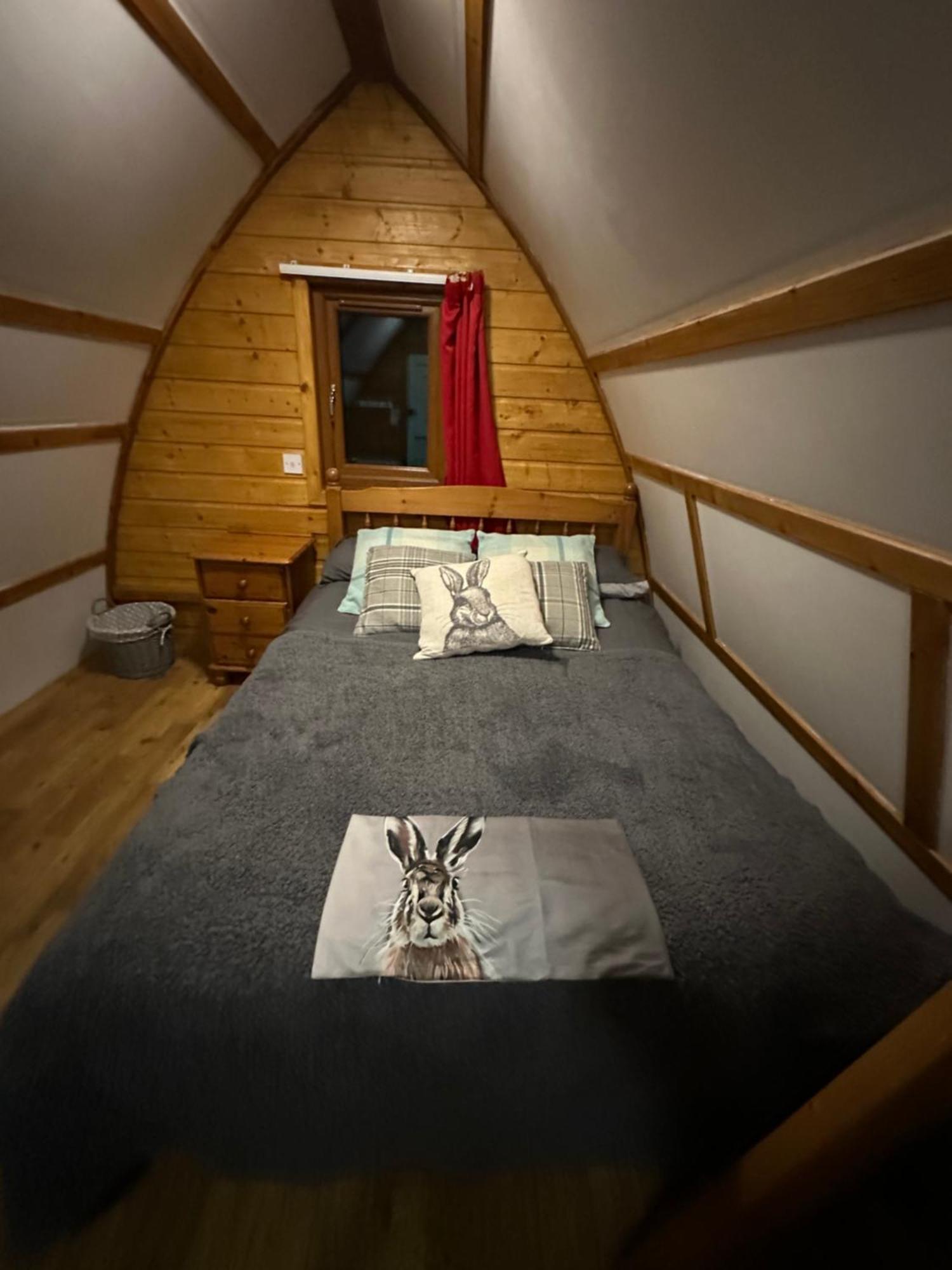 Glamping Life Retreat Apartment Nantmel Bagian luar foto