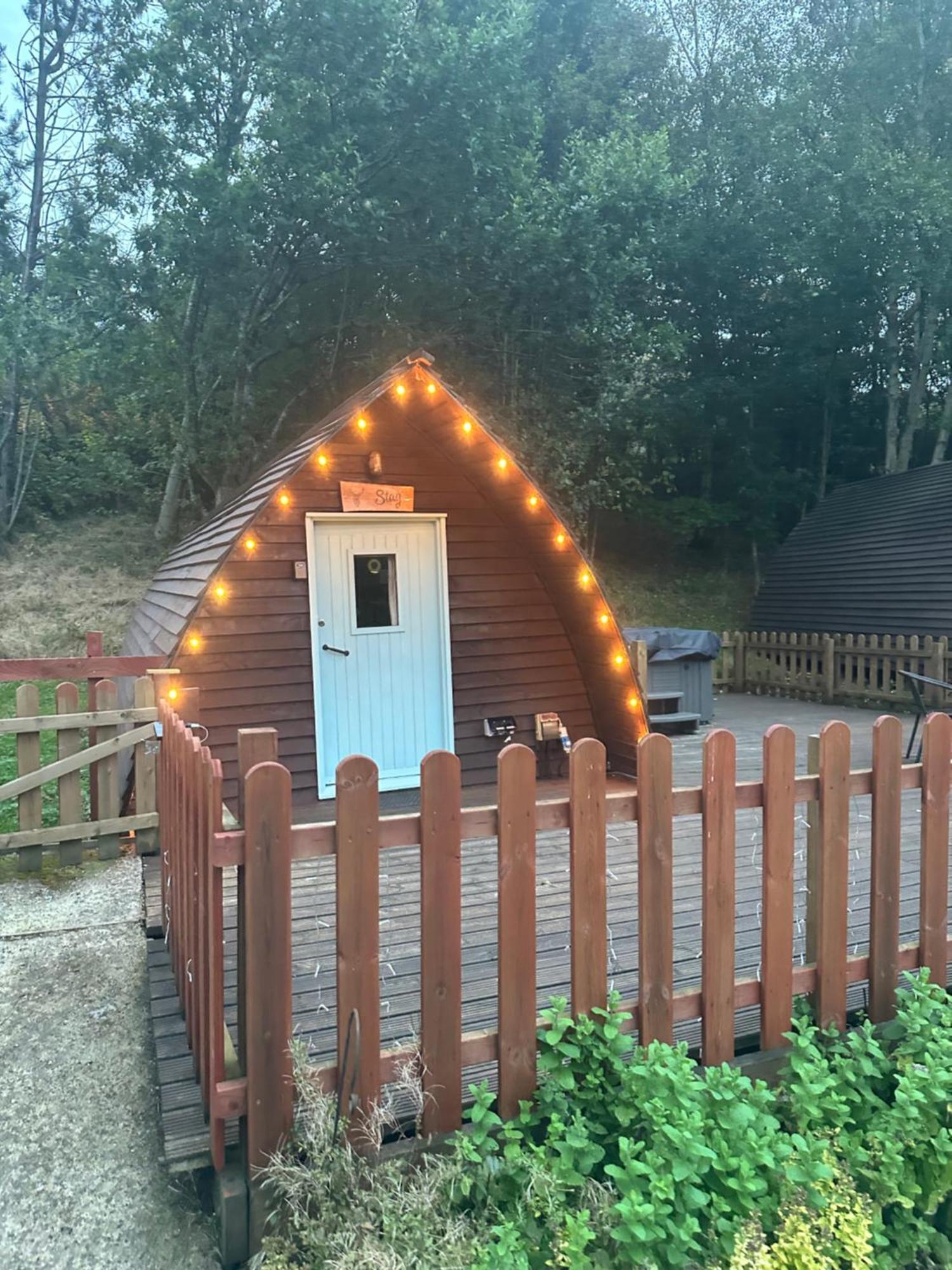 Glamping Life Retreat Apartment Nantmel Bagian luar foto