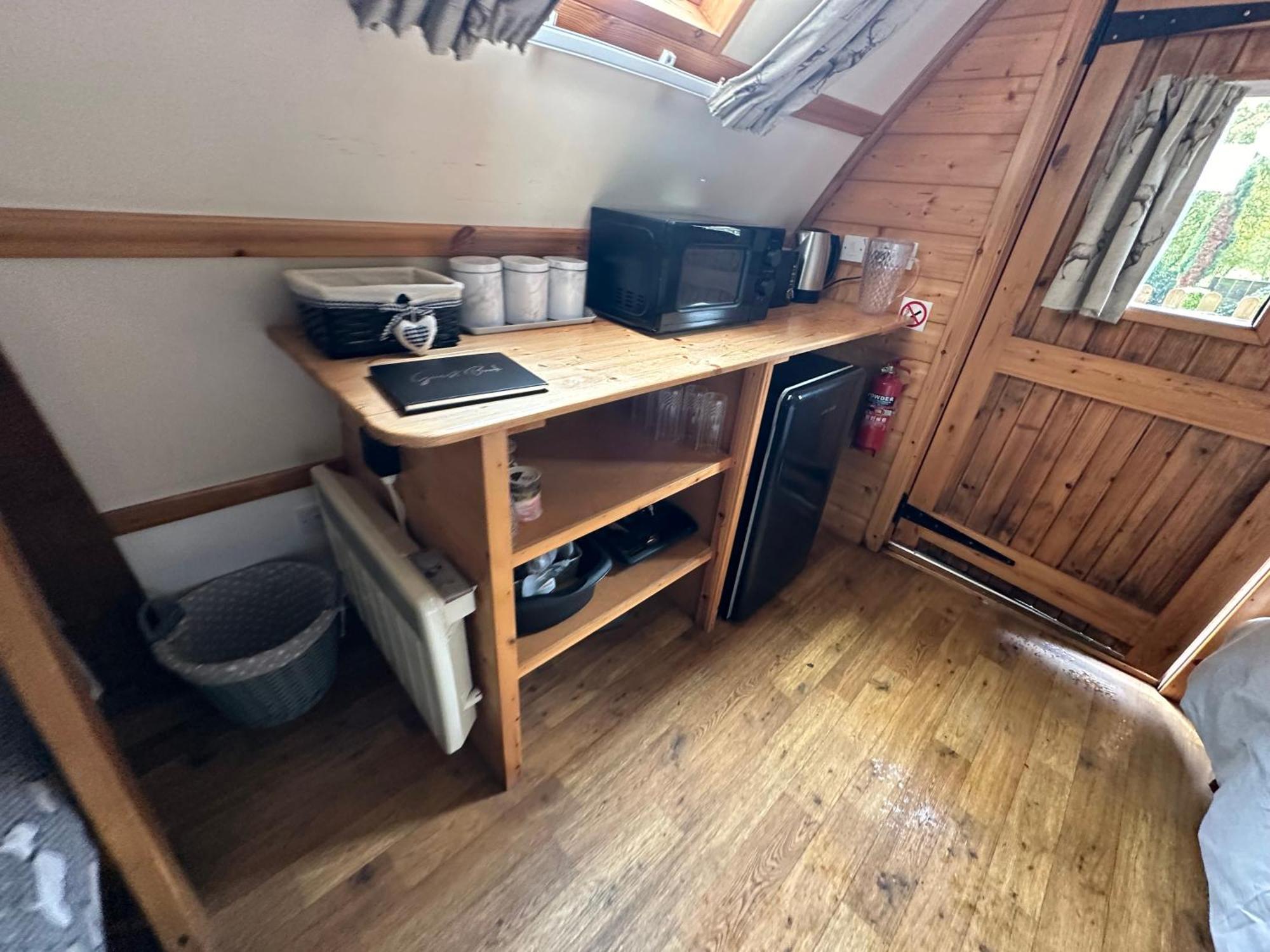 Glamping Life Retreat Apartment Nantmel Bagian luar foto