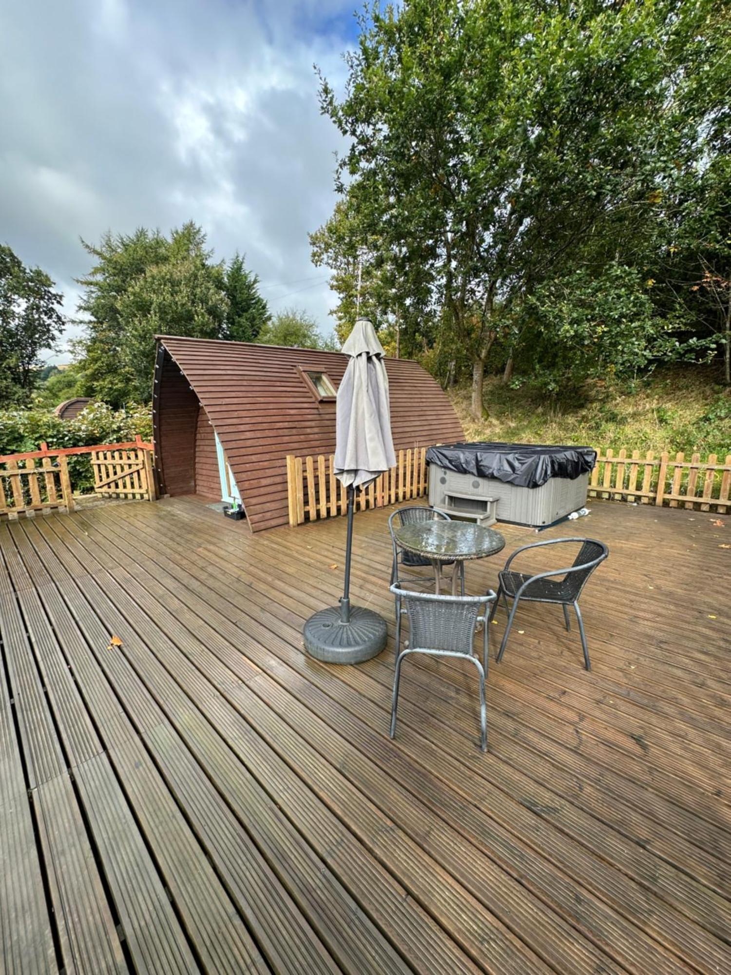 Glamping Life Retreat Apartment Nantmel Bagian luar foto