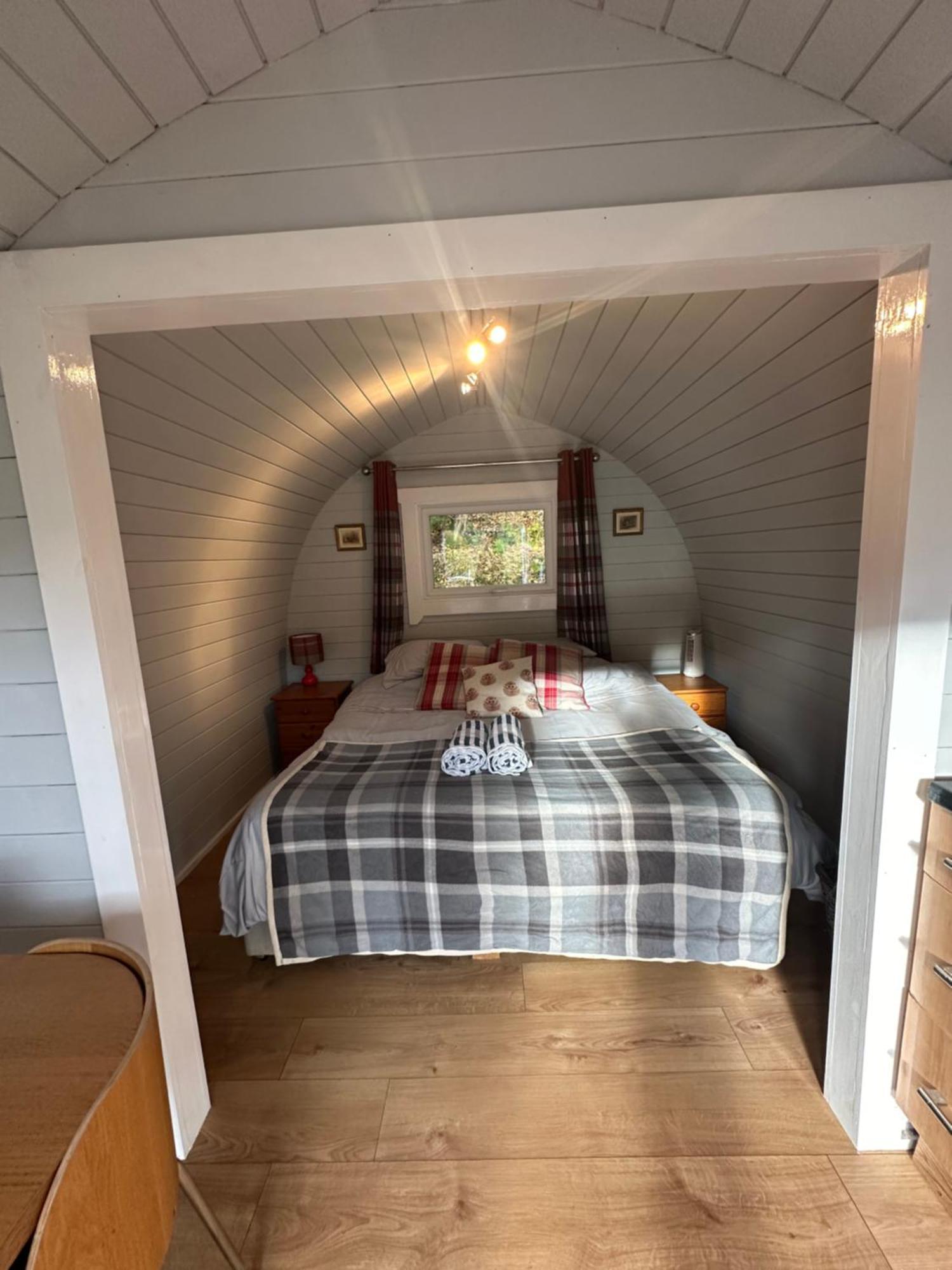Glamping Life Retreat Apartment Nantmel Bagian luar foto